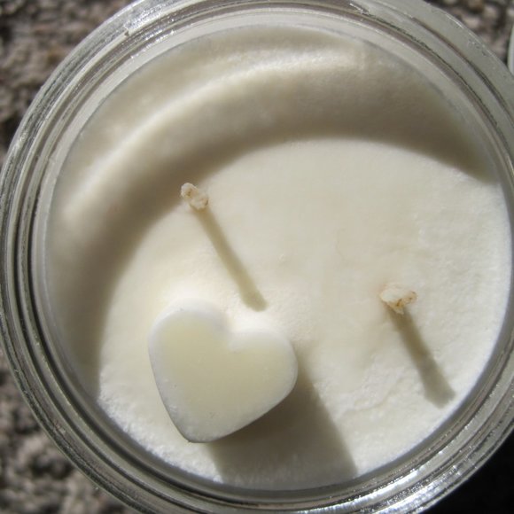 NWT Good news white birch 8oz soy wax candle - Picture 5 of 6